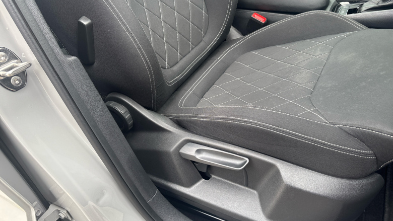 Skoda Karoq 1.5 TSI Sport Line 5dr DSG Petrol Estate